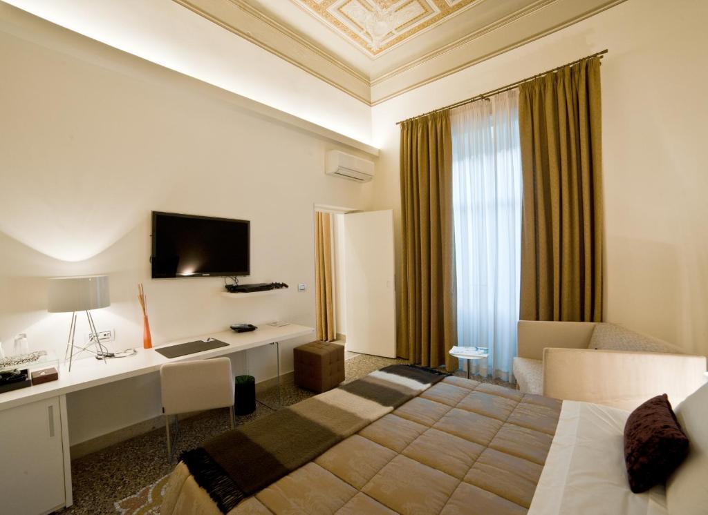 Town House Cavour Bed and Breakfast Reggio di Calabria Værelse billede