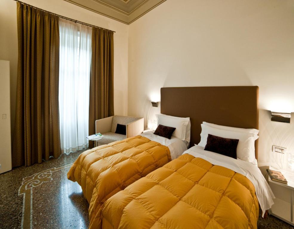 Town House Cavour Bed and Breakfast Reggio di Calabria Værelse billede