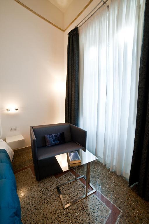 Town House Cavour Bed and Breakfast Reggio di Calabria Værelse billede