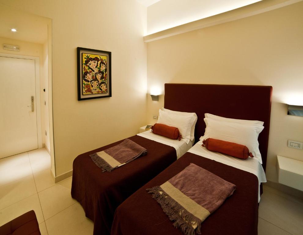 Town House Cavour Bed and Breakfast Reggio di Calabria Værelse billede