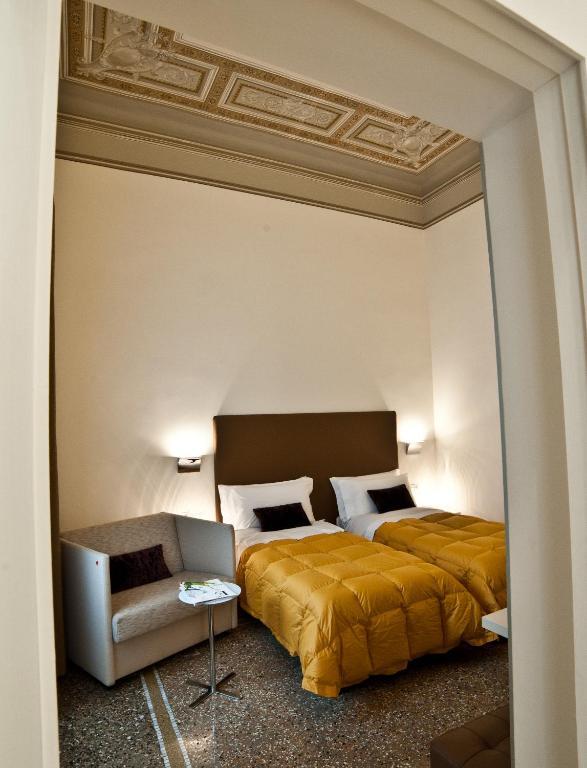 Town House Cavour Bed and Breakfast Reggio di Calabria Værelse billede