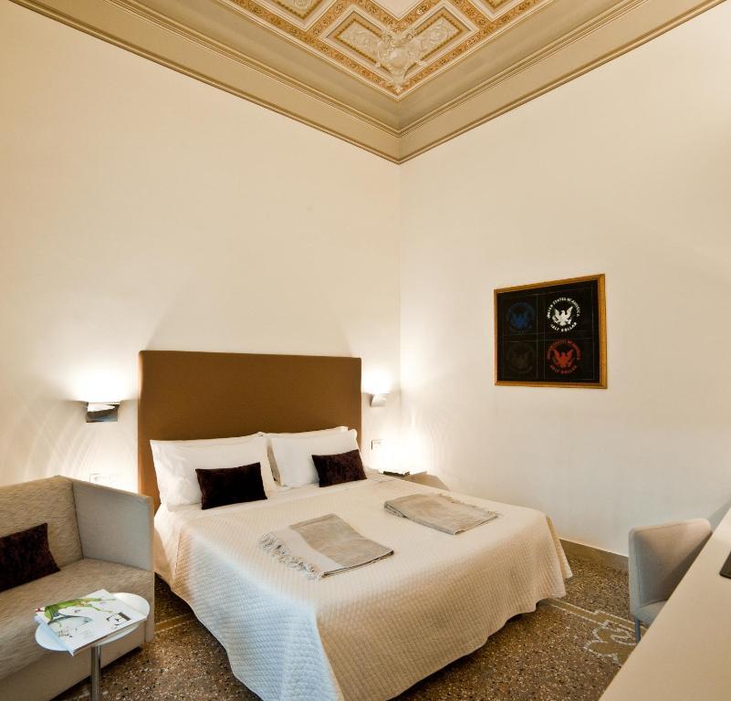 Town House Cavour Bed and Breakfast Reggio di Calabria Værelse billede