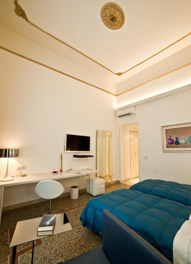 Town House Cavour Bed and Breakfast Reggio di Calabria Eksteriør billede
